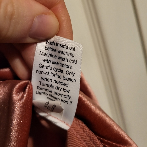 🎀 NEW Lauren Conrad Velvet Blouse - Picture 6 of 7